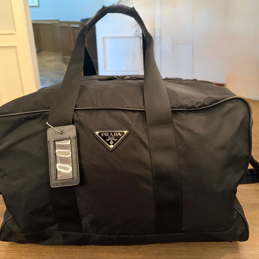Authentic Prada Tessuto Nylon Large Weekender Duffle Travel Bag w/ Lock & Keys
